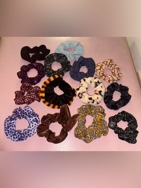 Assorted Fashion Hair Scrunchie Set - Multicolor NIKE